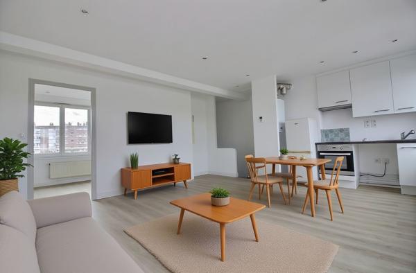 Lille - Lomme type 2 environ 37 .5m² - métro - petite copropriété - rue calme