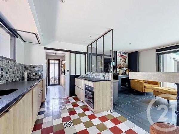 Maison à vendre  6 pièces - 211,10 m 2   LE TEICH  - 33