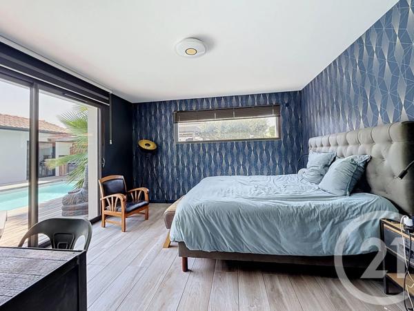 Maison à vendre  6 pièces - 211,10 m 2   LE TEICH  - 33