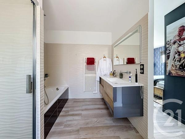 Maison à vendre  6 pièces - 211,10 m 2   LE TEICH  - 33