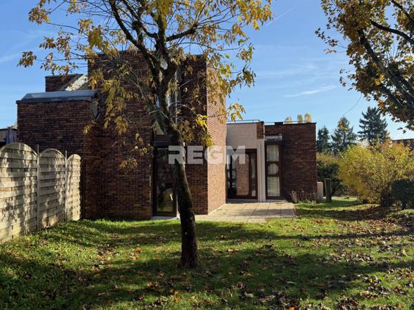 Roissy-en-Brie (77680) Maison de caractère