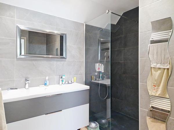 Carquefou : 160m² sans travaux dans un écrin de verdure