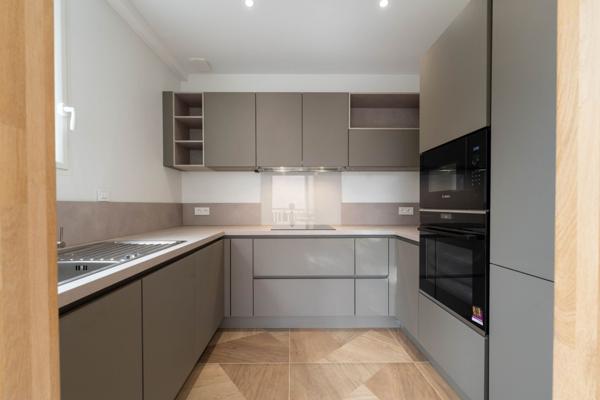 Propriété de standing avec Local Commercial à proximité des Parcs