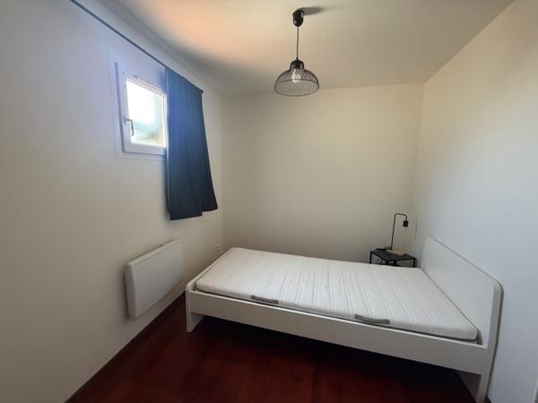 Maison à louer 630 € CC Reignac 4 p 118 m² DPE C