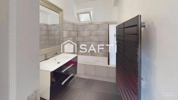 Appartement traversant T3 59m2  Vue mer