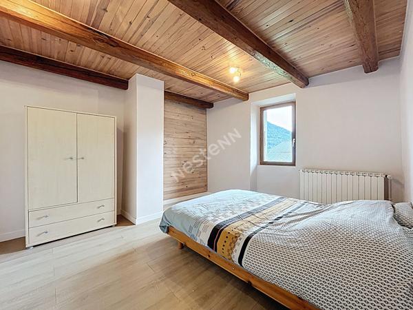 Maison de village 5 pièces de 158 m², à vendre sur Faverges Seythenex