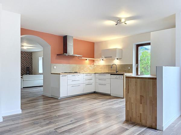 Maison de village 5 pièces de 158 m², à vendre sur Faverges Seythenex