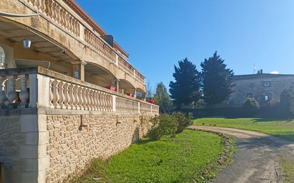 Maison à vendre    14 pièces •  Uzès