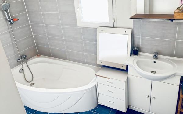 Maison à vendre    14 pièces •  Uzès