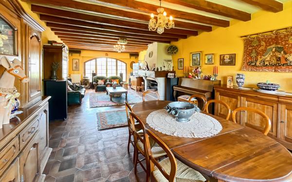 Maison à vendre    6 pièces • 192,57 m2 Orléans