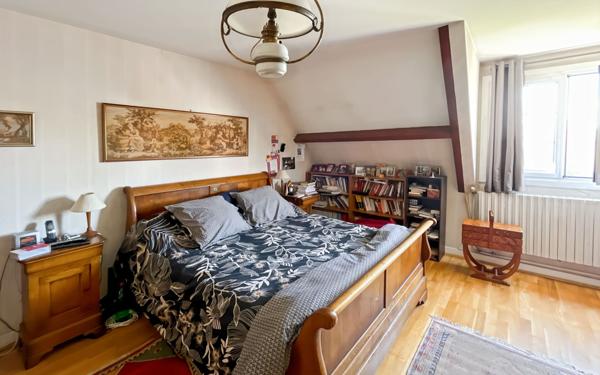 Maison à vendre    6 pièces • 192,57 m2 Orléans