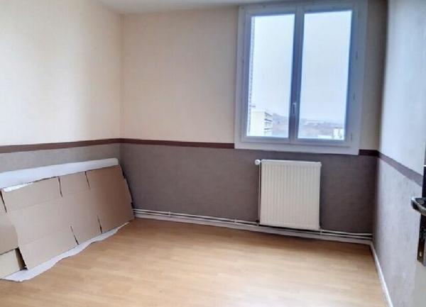 Appartement à vendre    2 pièces • 55 m2 Montluçon