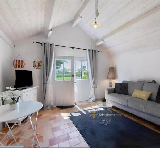Vente                                                      Maison
                        
                     4 pièces                      84 m2                     à Saint-Jean-de-Monts