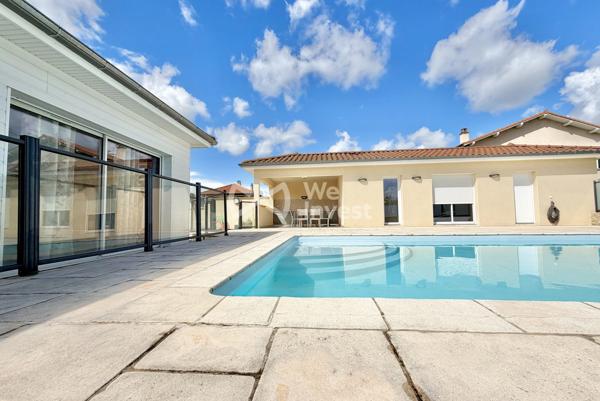 Villa de type 8, sous-sol complet, piscine, pool house, jardin clos et arboré.