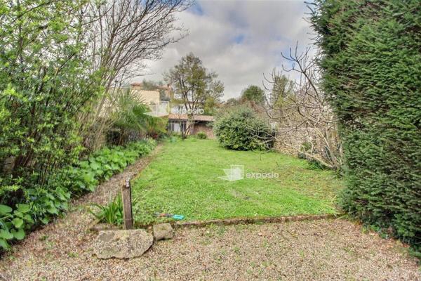 Maison Niort 8 pièce(s) 195 m2