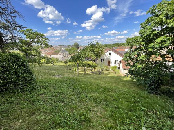 Civray – Maison rénovée avec jardin