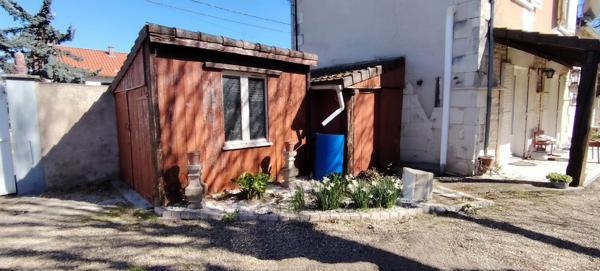Maison de 137 m² sur terrain d’environ 720 m² avec double accès