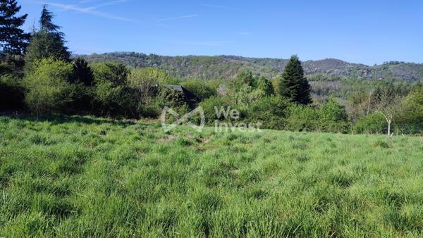 Terrain constructible et viabilisé de 1470 m2 sur les hauteurs de Cransac Les Thermes !