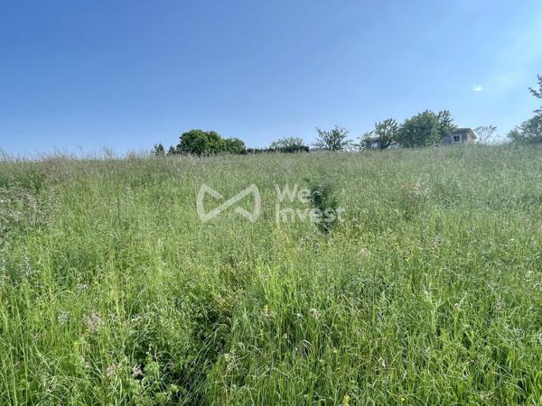 Terrain constructible et viabilisé de 1470 m2 sur les hauteurs de Cransac Les Thermes !