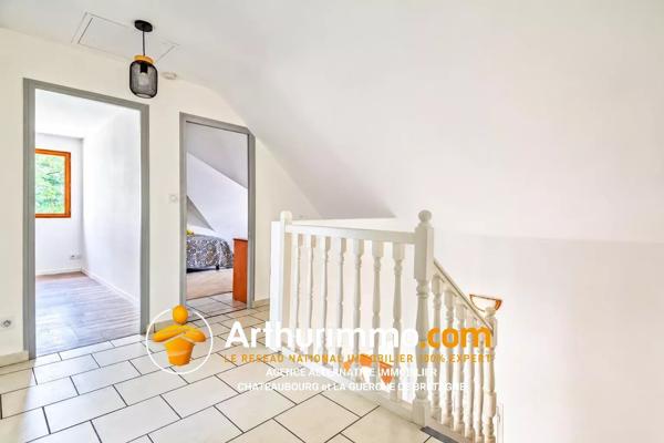 Vente                                                      Maison
                        
                     7 pièces                      162 m2                     à La Bouëxière