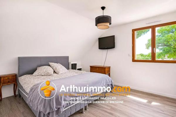 Vente                                                      Maison
                        
                     7 pièces                      162 m2                     à La Bouëxière