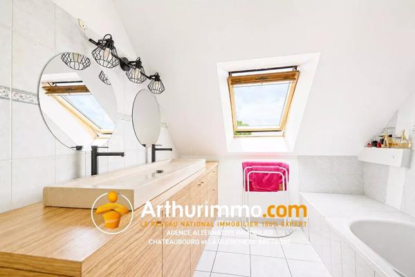 Vente                                                      Maison
                        
                     7 pièces                      162 m2                     à La Bouëxière