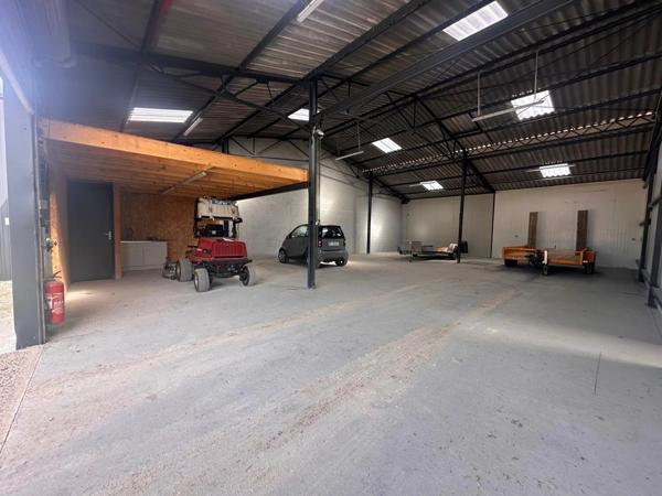À louer – Local industriel 170 m² avec bureau