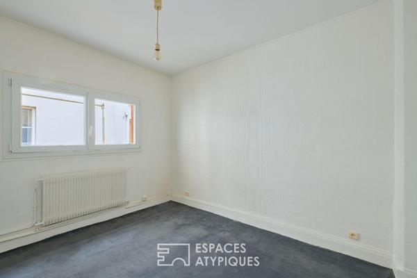 Dernier étage avec coursive à repenser aux Abbesses