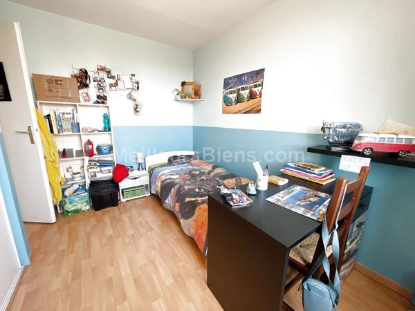  Maison 110 m2 proche de  Luzarches, 3 chambres, bureau, dressing, terrasse, jardin et garage.