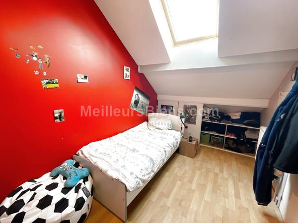  Maison 110 m2 proche de  Luzarches, 3 chambres, bureau, dressing, terrasse, jardin et garage.