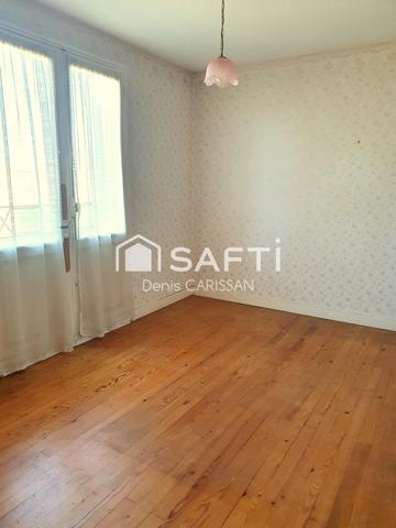 Maison 6 pièces + garage et dépendances