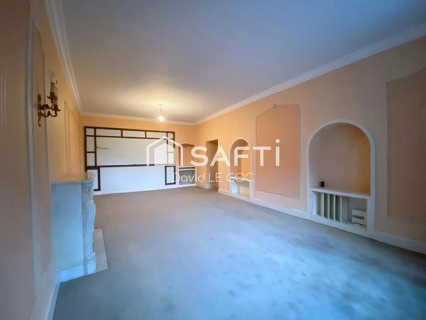 Hyper-centre de Rosporden-immeuble de rapport 3 plateaux- locale commercial refait à neuf loué- maison à rénover surface total de 420 m²