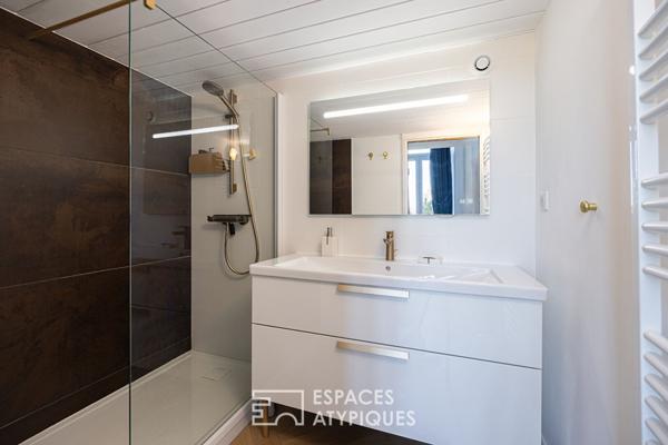 Appartement rénové au coeur d’un château avec jardin et piscine