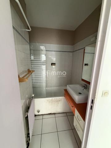 T2 avec terrasse 11 m² et parking – Proche Cité de Carcassonne