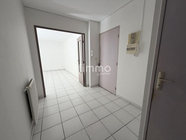 T2 avec terrasse 11 m² et parking – Proche Cité de Carcassonne