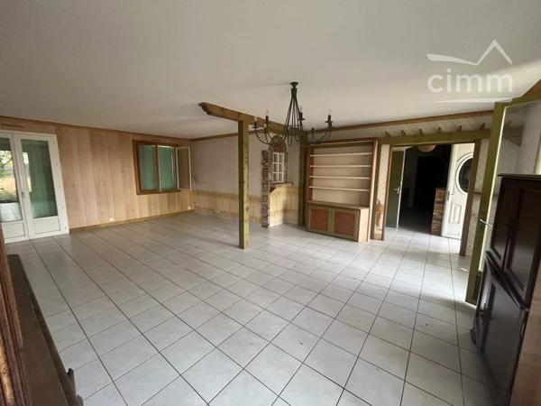 Maison T3 de 88 m² sur 1025 m² de terrain à 300 m du bourg de SAINT MARS DU DESERT et à 20 minutes de NANTES.