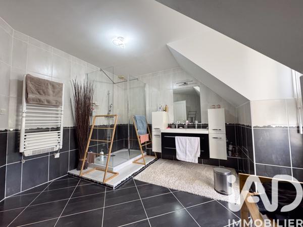 Maison à vendre 6 pièces 134 m² Moncé-en-Belin