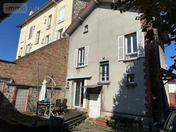 Maison à vendre à Groslay dans le Val-d'Oise (95410), ref : M227   
GARE