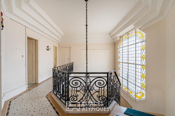 Duplex Art Déco aux volumes généreux dans la Villa Chaptal