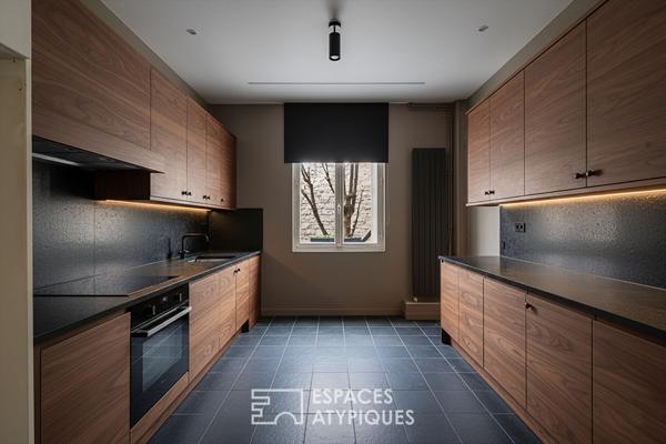 Duplex Art Déco aux volumes généreux dans la Villa Chaptal