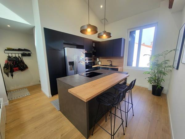 Appartement T4 – 102 m² – Dernier étage – Garage avec bureau