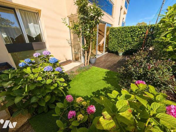 EXCLUSIVITÉ - À quelques pas de la plage / Appartement T2  / Rochebonne

Dans l'un des quarti...