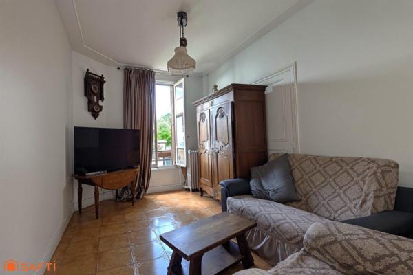 Maison 6 pièces avec jardinet, sous-sol, parking