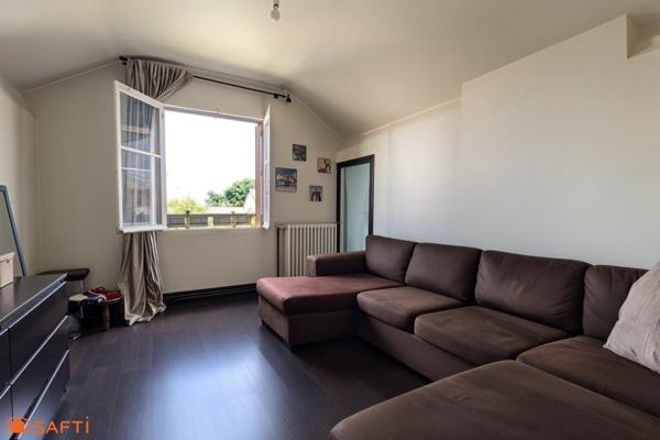 Maison 6 pièces avec jardinet, sous-sol, parking