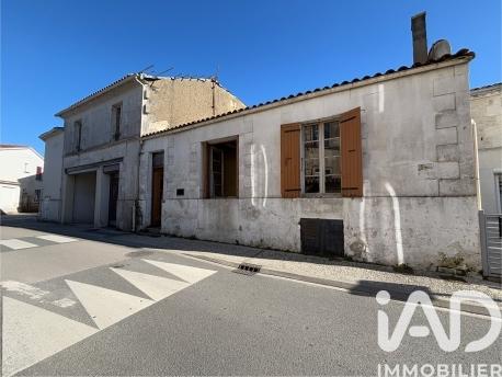 Immeuble à vendre 153 m² Semussac