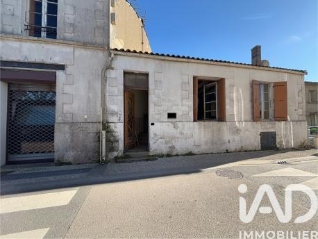 Immeuble à vendre 153 m² Semussac