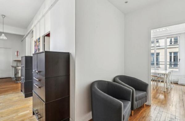 Bureaux à louer à PARIS 75010