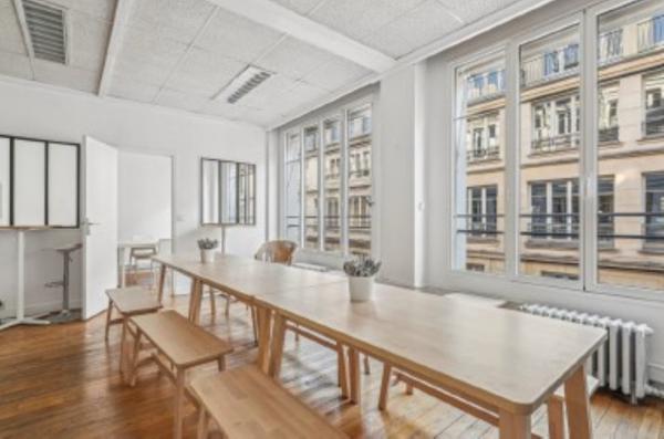 Bureaux à louer à PARIS 75010