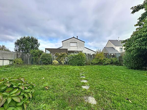 Orvault Moncellier, En vente ! Proche Bourg, maison type longère, 3 chambres, jardin avec appentis. Audit disponible.