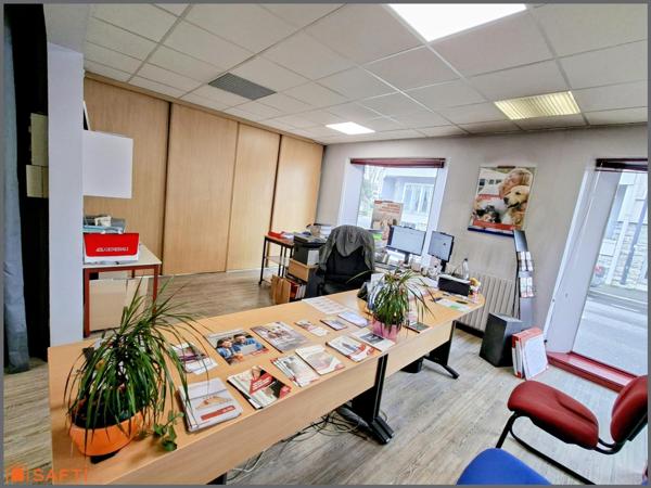 LOCAL COMMERCIAL 97M² CENTRE OLORON SAINTE-MARIE